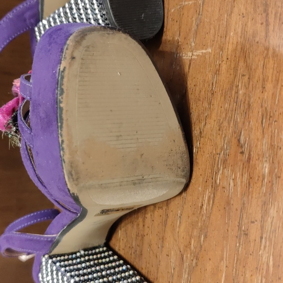 Betsey Johnson size 6 heels - Picture 6 of 6